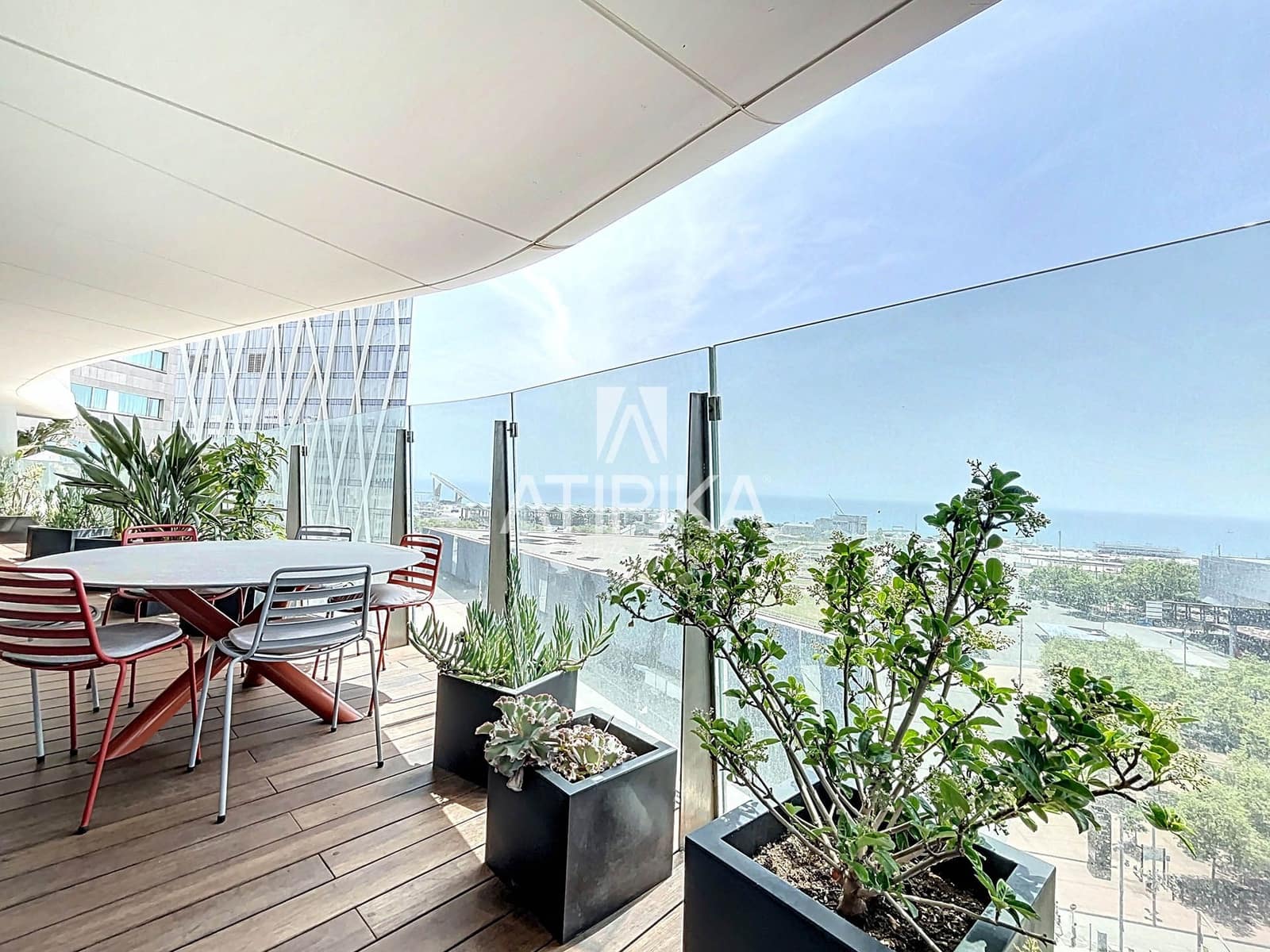 3 bedroom Apartment for sale in Barcelona city with pool - € 2,320,000 (Ref: 9062068)