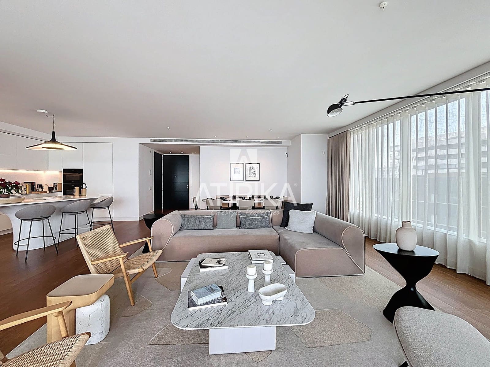 3 bedroom Apartment for sale in Barcelona city with pool - € 2,320,000 (Ref: 9062068)