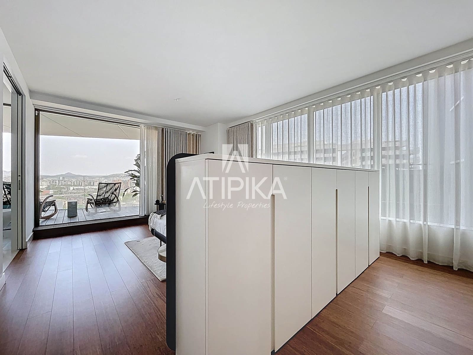 3 bedroom Apartment for sale in Barcelona city with pool - € 2,320,000 (Ref: 9062068)