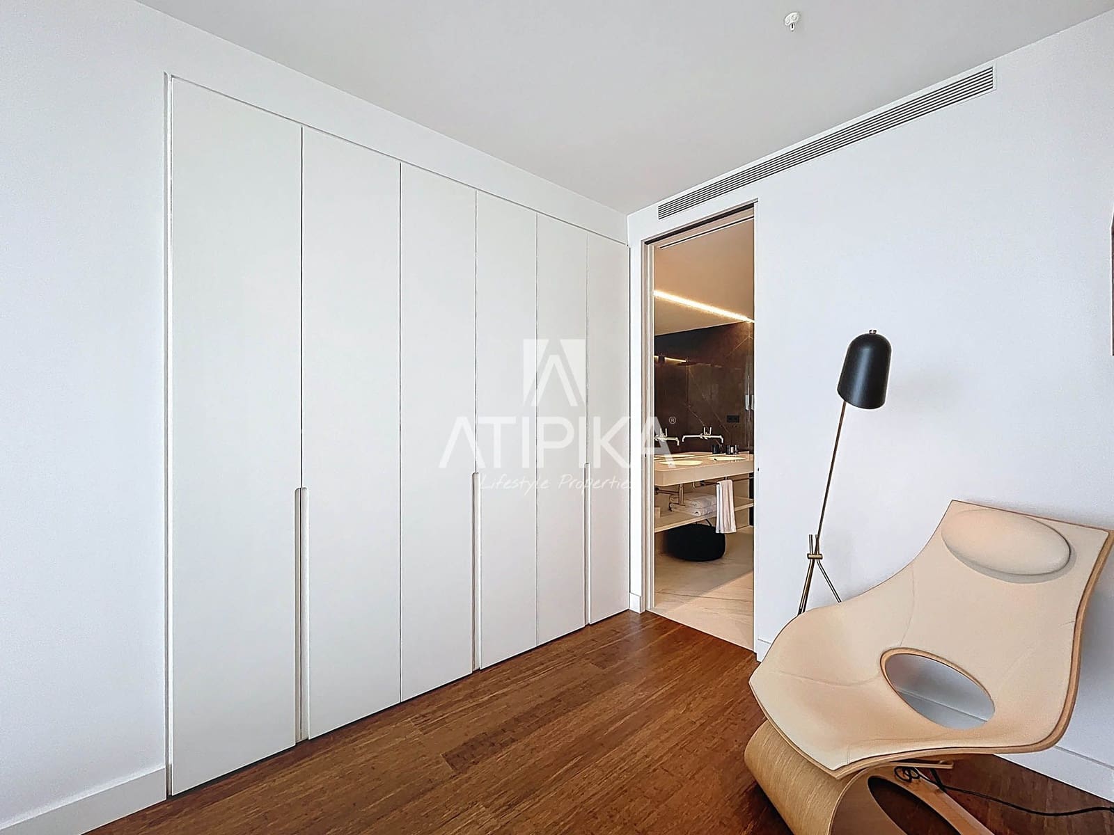 3 bedroom Apartment for sale in Barcelona city with pool - € 2,320,000 (Ref: 9062068)