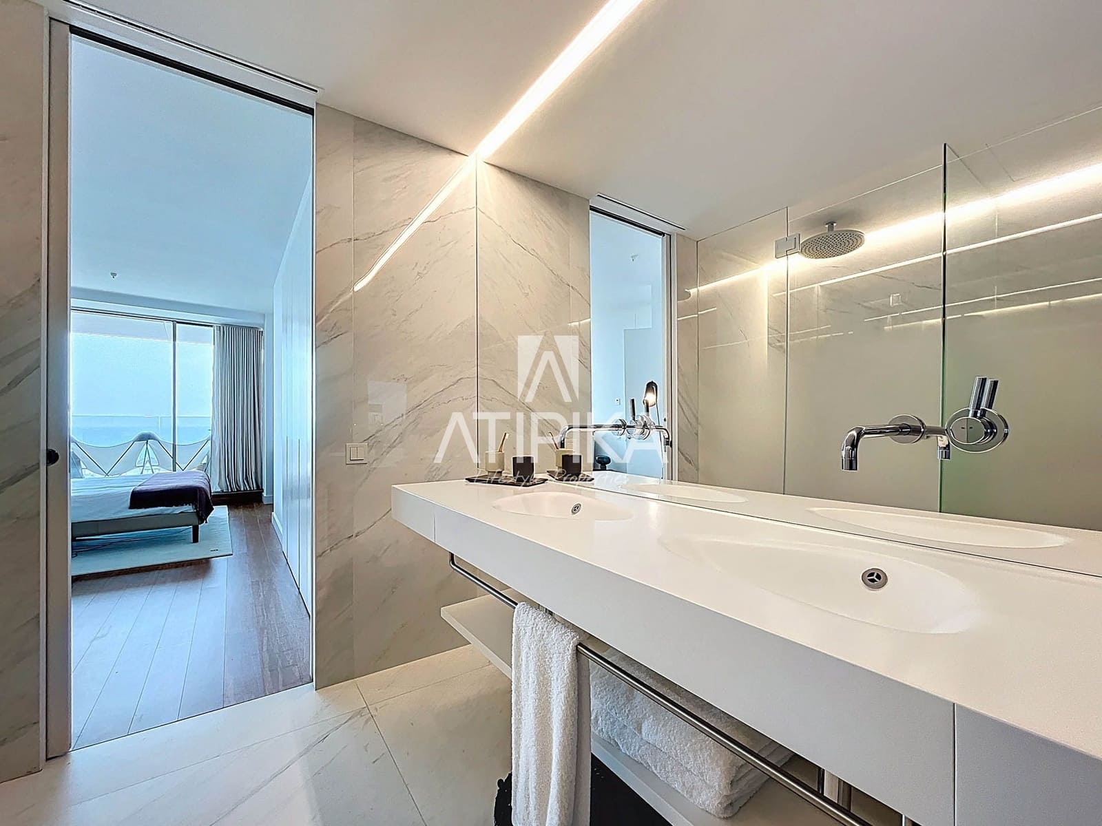 3 bedroom Apartment for sale in Barcelona city with pool - € 2,320,000 (Ref: 9062068)