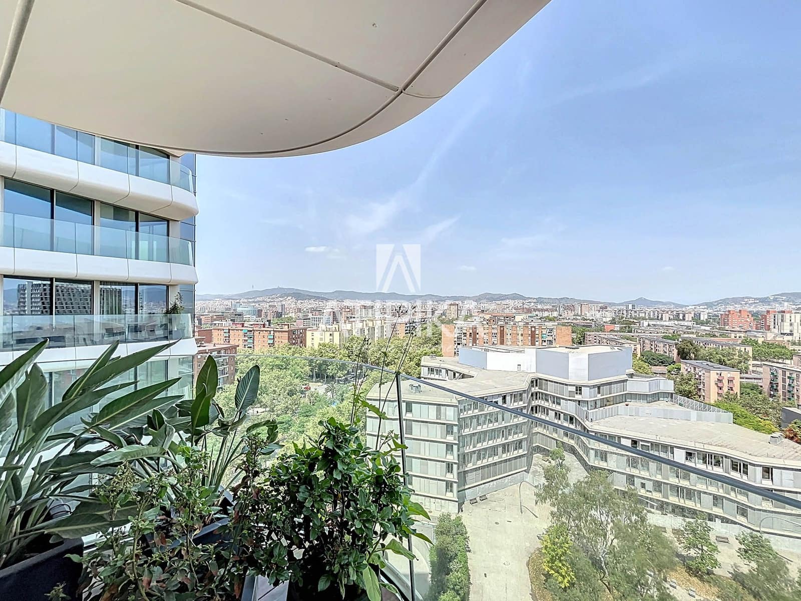 3 bedroom Apartment for sale in Barcelona city with pool - € 2,320,000 (Ref: 9062068)