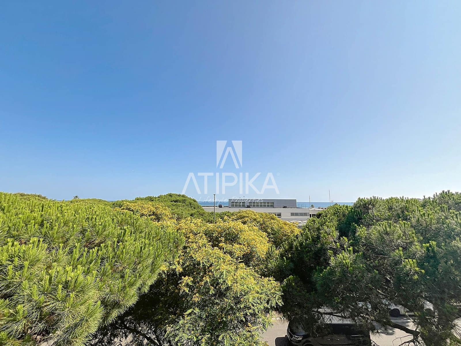 4 soveværelse Villa til leje i Gava med swimmingpool - € 6.800 (Ref: 9073075)