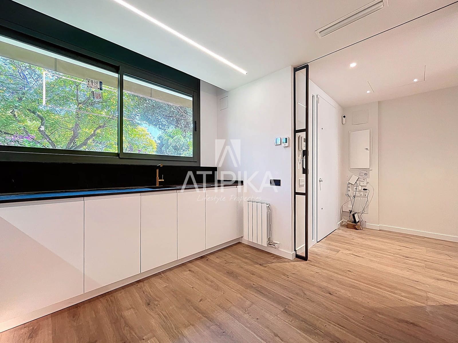 4 soveværelse Villa til leje i Gava med swimmingpool - € 6.800 (Ref: 9073075)