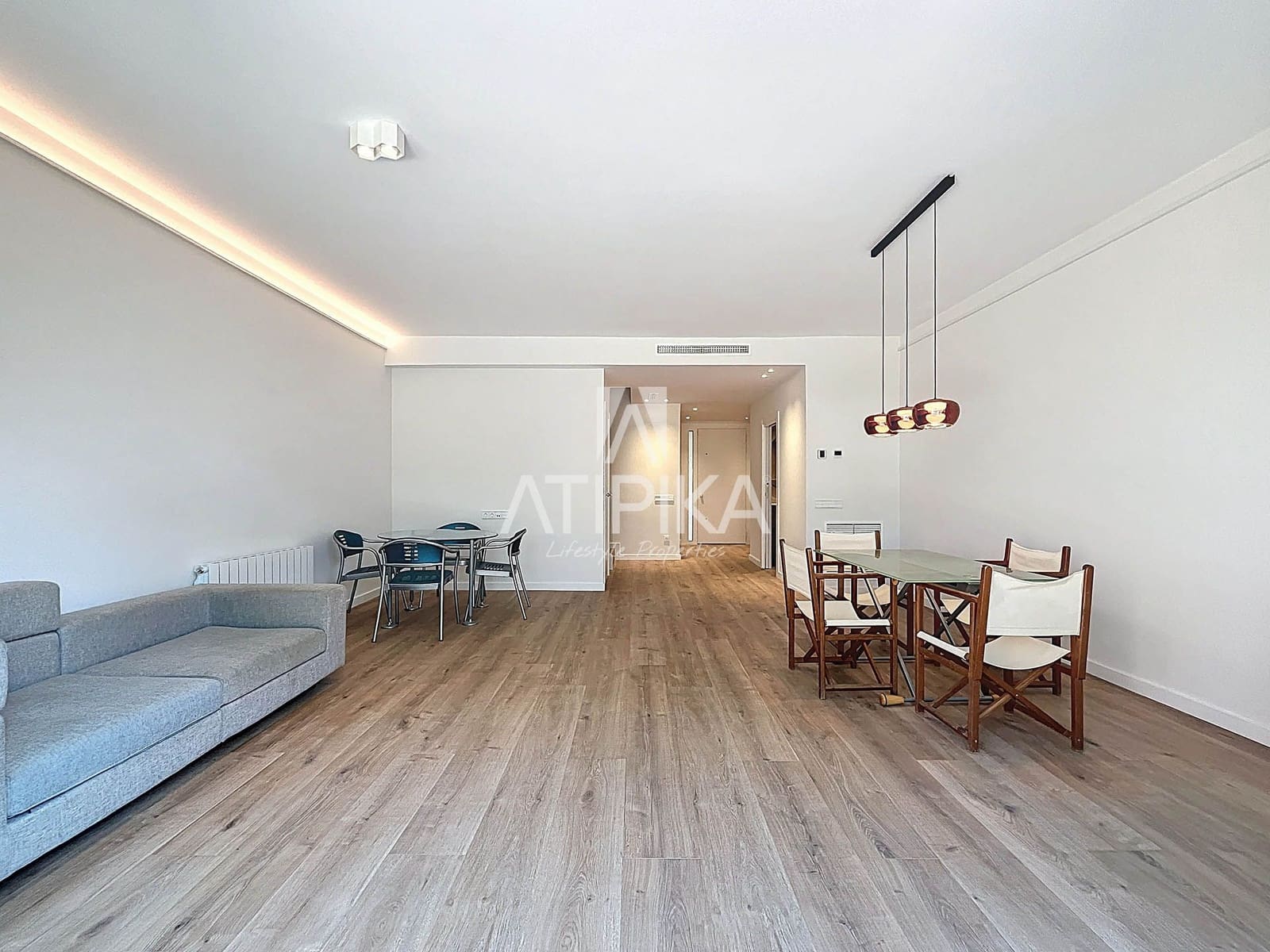 4 soveværelse Villa til leje i Gava med swimmingpool - € 6.800 (Ref: 9073075)