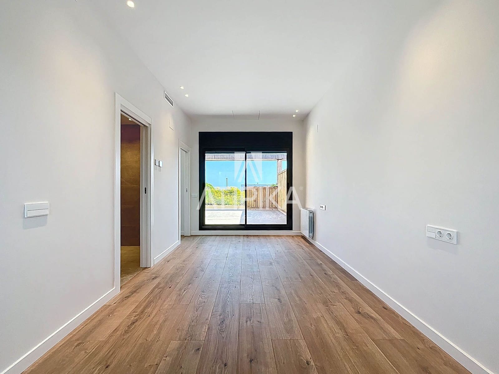 4 soveværelse Villa til leje i Gava med swimmingpool - € 6.800 (Ref: 9073075)