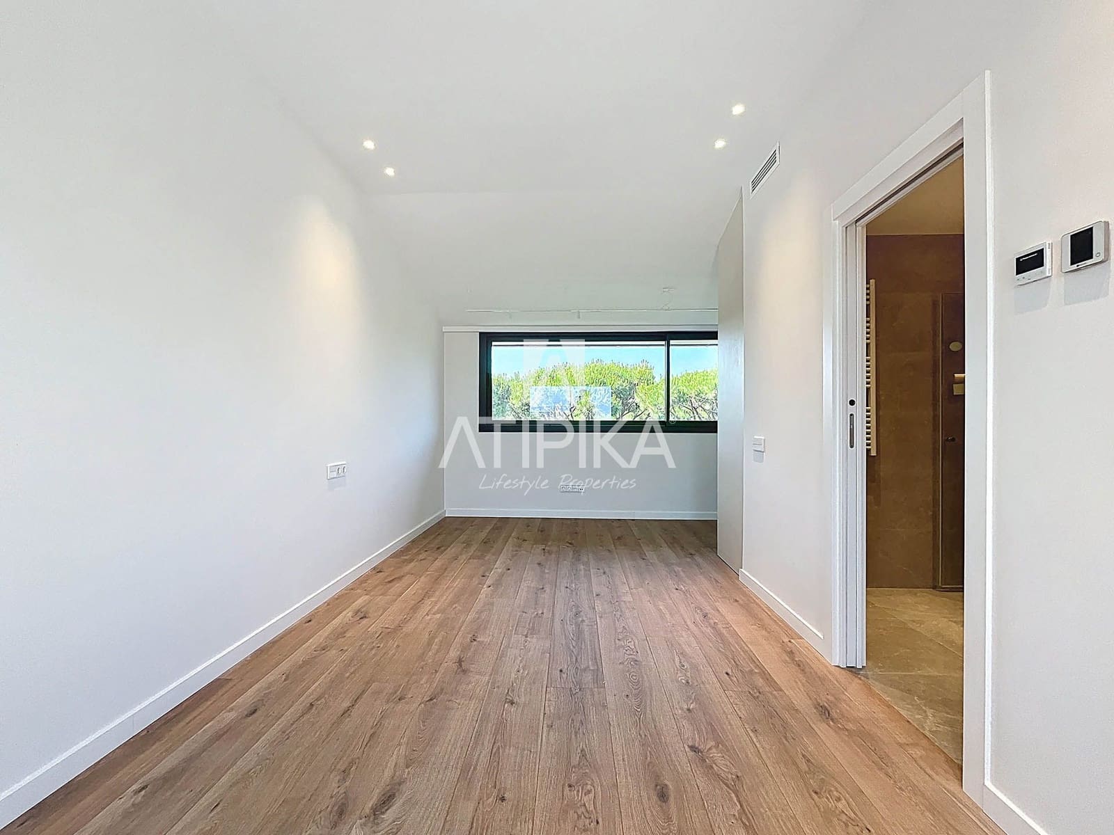 4 soveværelse Villa til leje i Gava med swimmingpool - € 6.800 (Ref: 9073075)