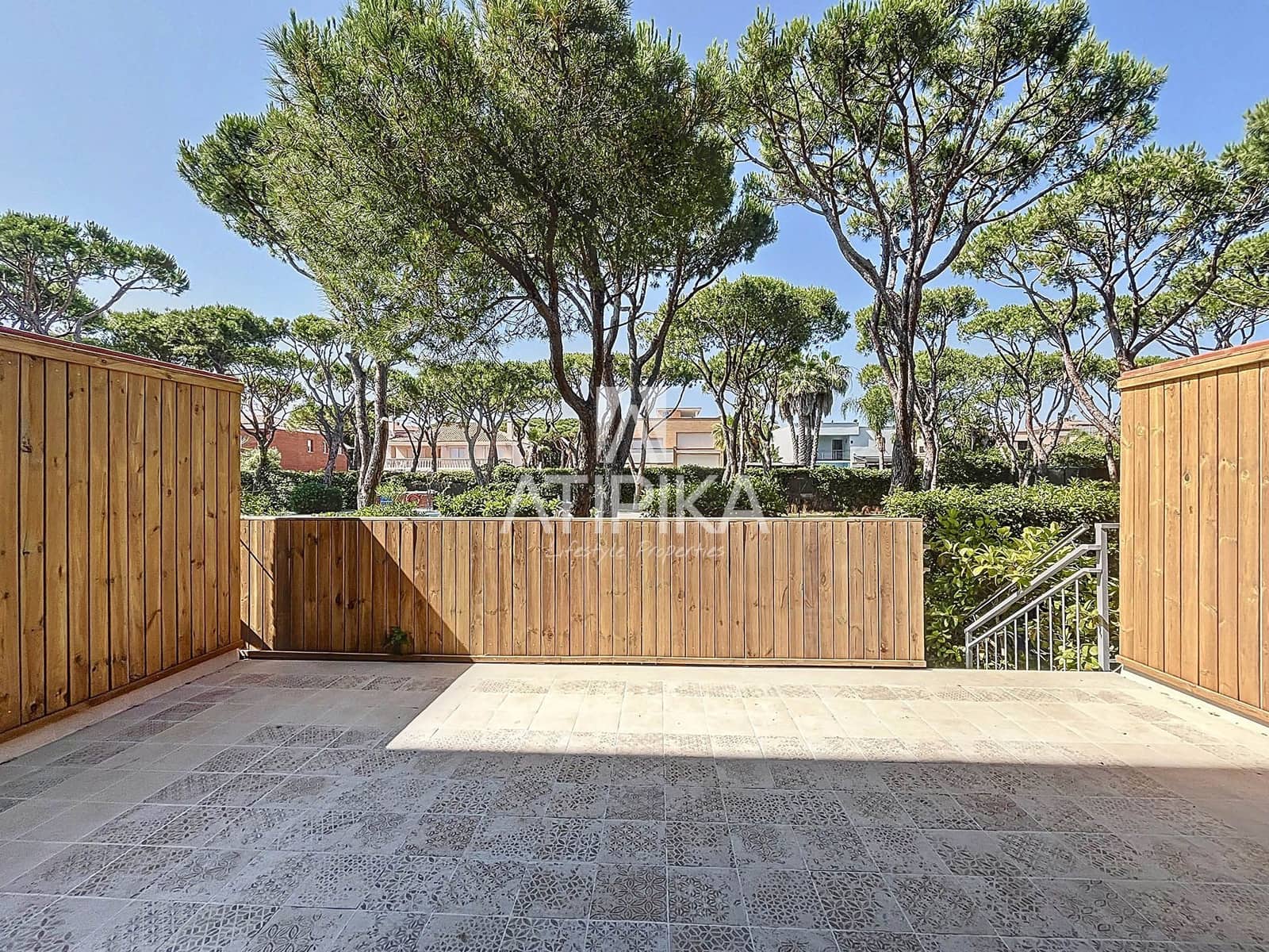 4 soveværelse Villa til leje i Gava med swimmingpool - € 6.800 (Ref: 9073075)