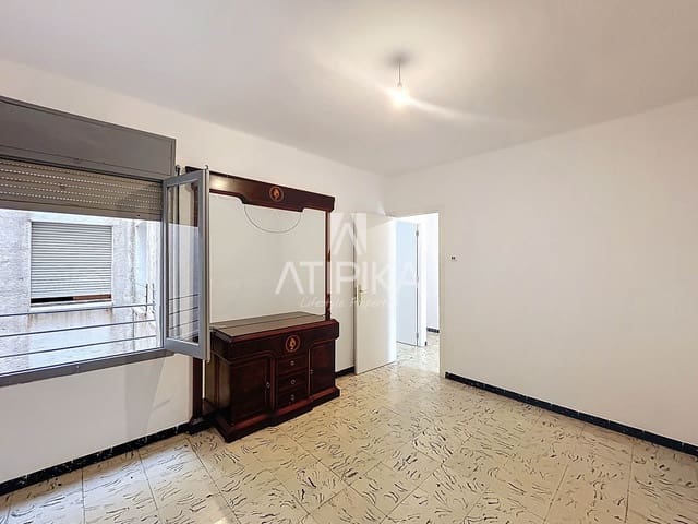 3 bedroom Apartment for sale in Pineda de Mar - € 190,000 (Ref: 9077717)