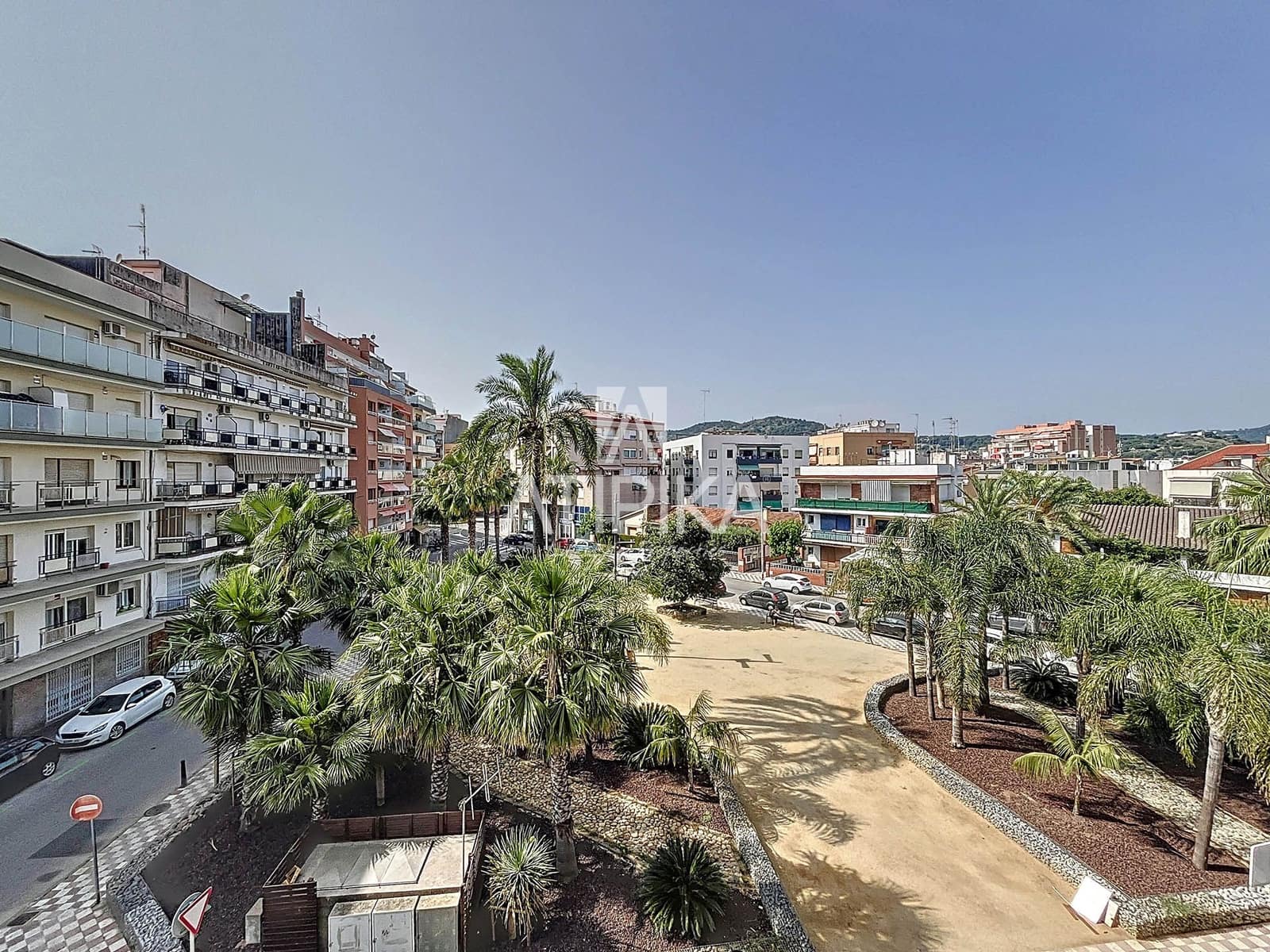 3 bedroom Apartment for sale in Pineda de Mar - € 190,000 (Ref: 9077717)