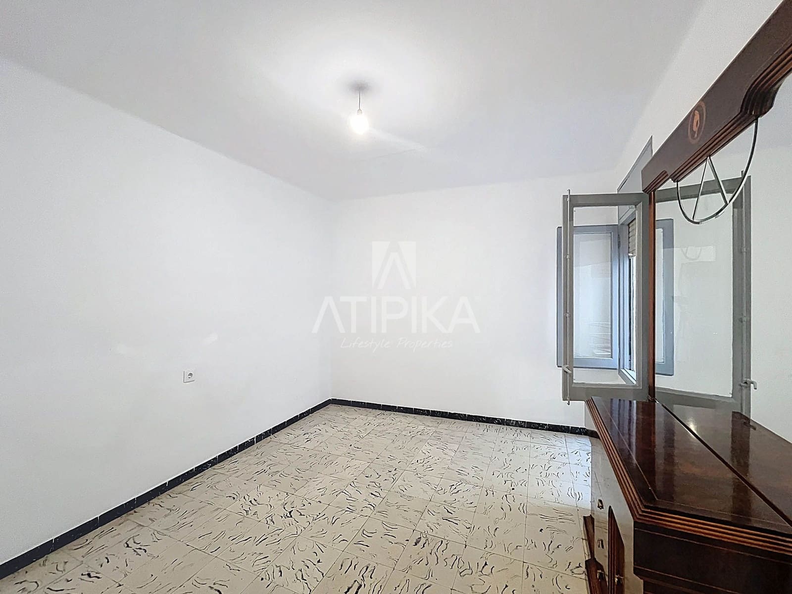 3 bedroom Apartment for sale in Pineda de Mar - € 190,000 (Ref: 9077717)