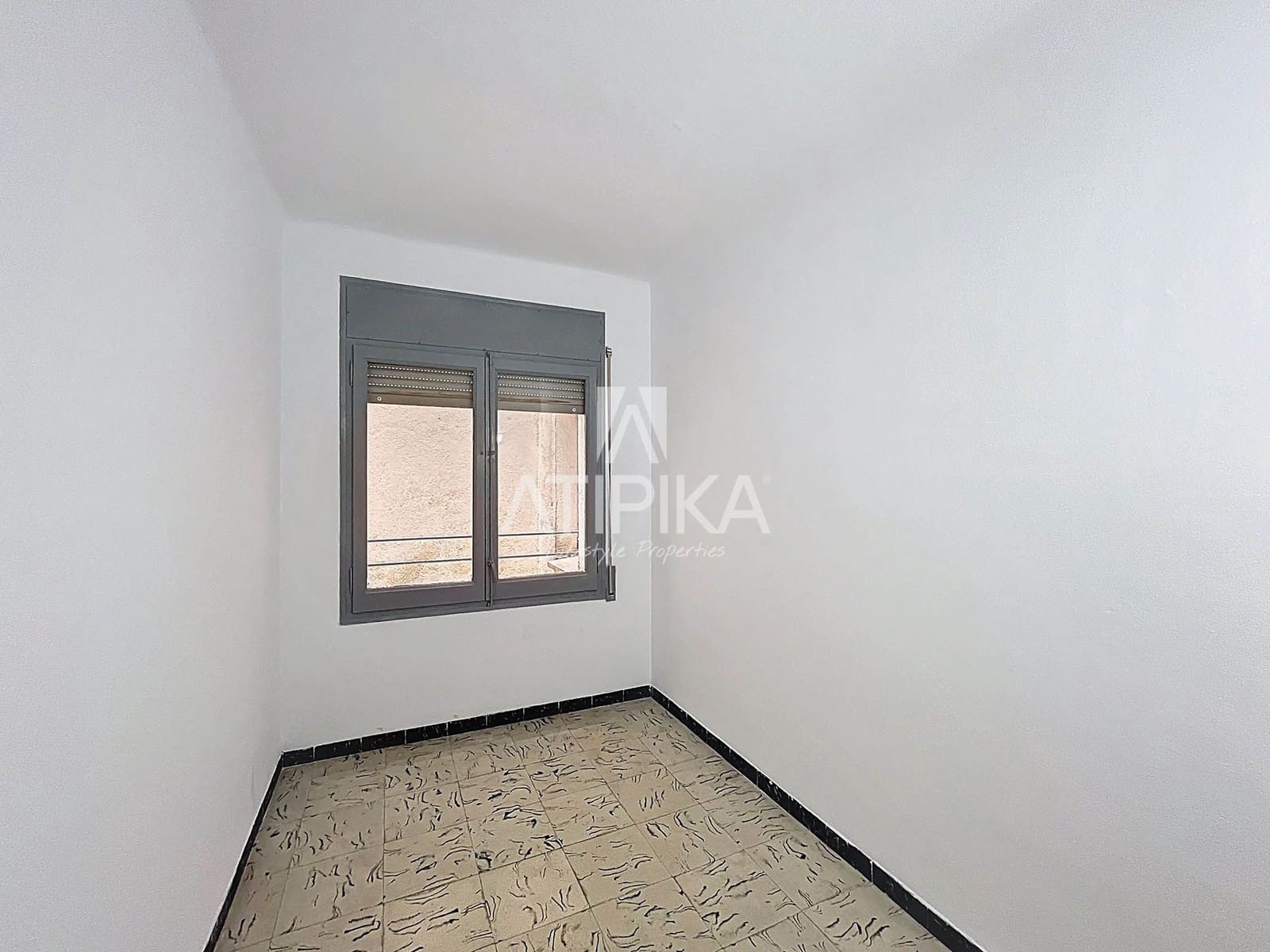 3 bedroom Apartment for sale in Pineda de Mar - € 190,000 (Ref: 9077717)