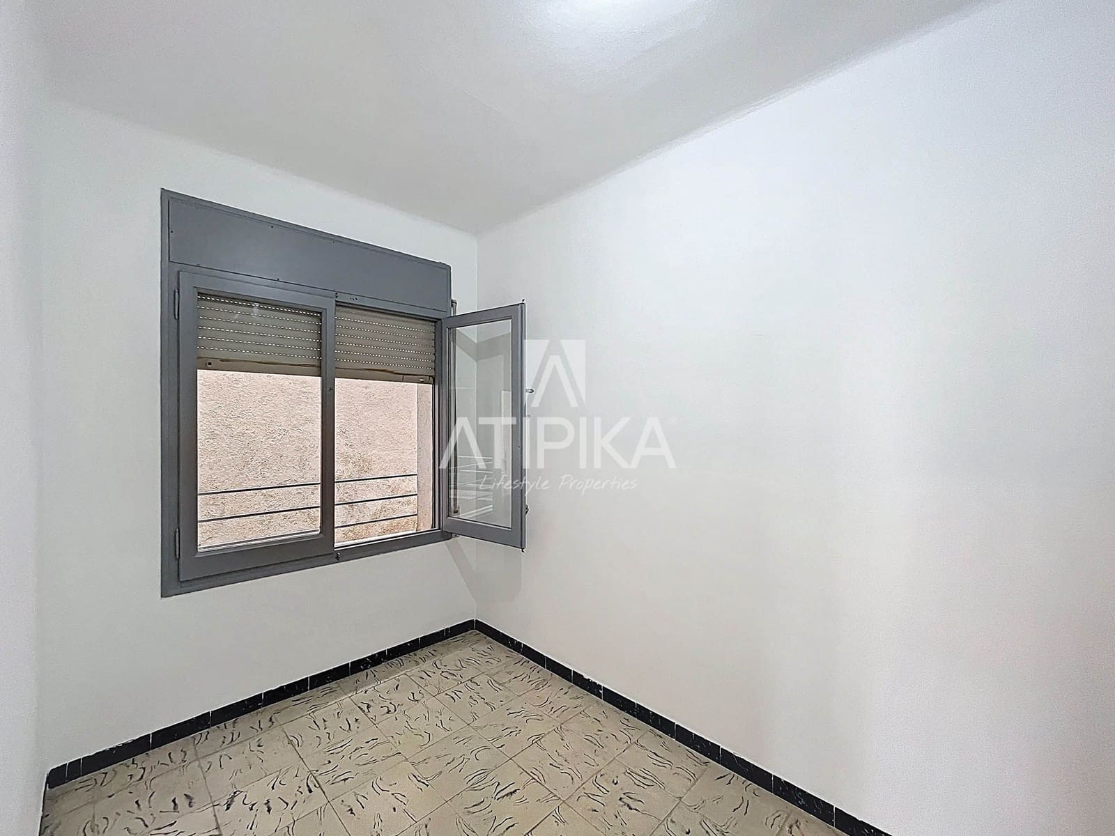 3 bedroom Apartment for sale in Pineda de Mar - € 190,000 (Ref: 9077717)