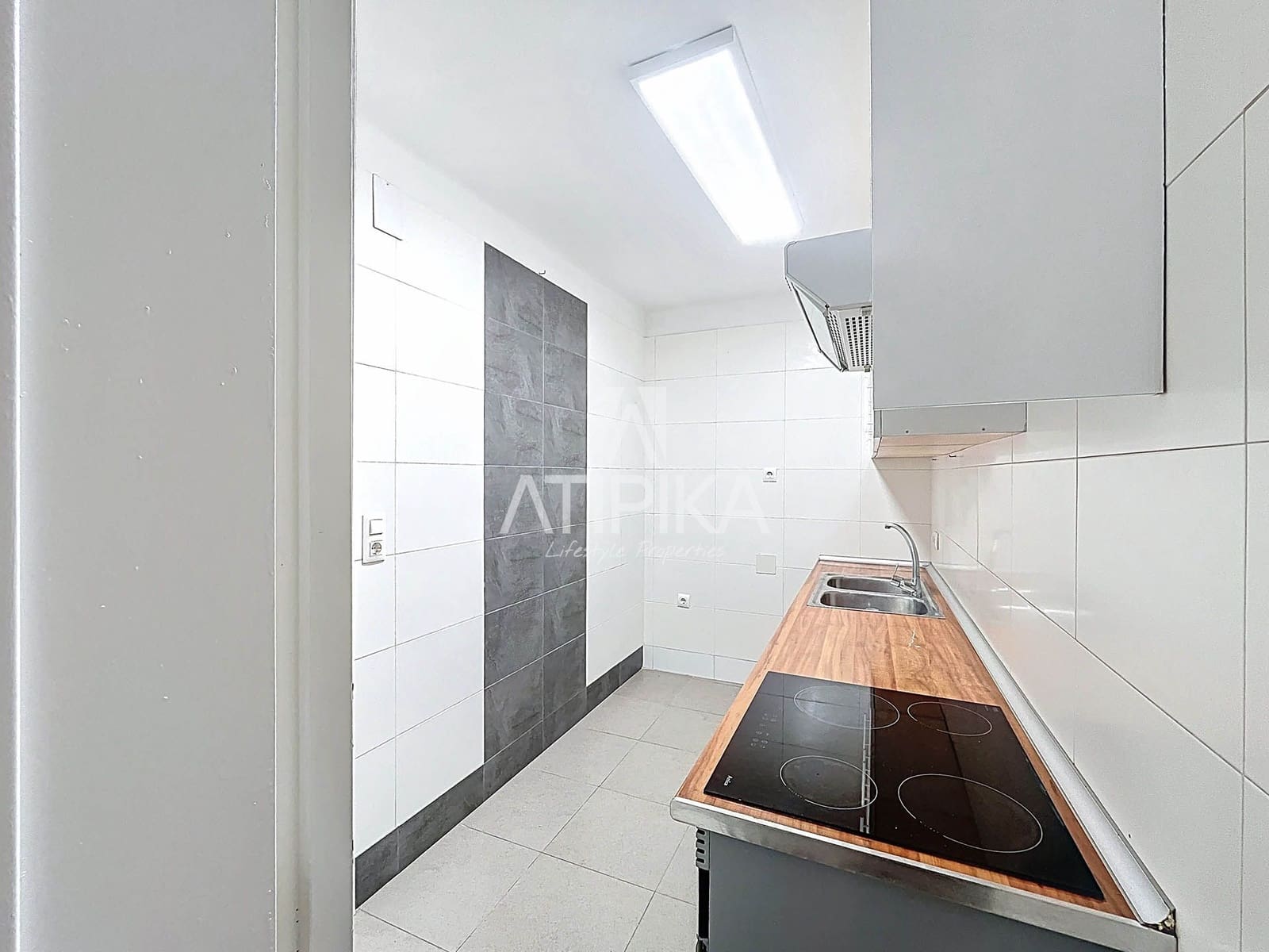 3 bedroom Apartment for sale in Pineda de Mar - € 190,000 (Ref: 9077717)