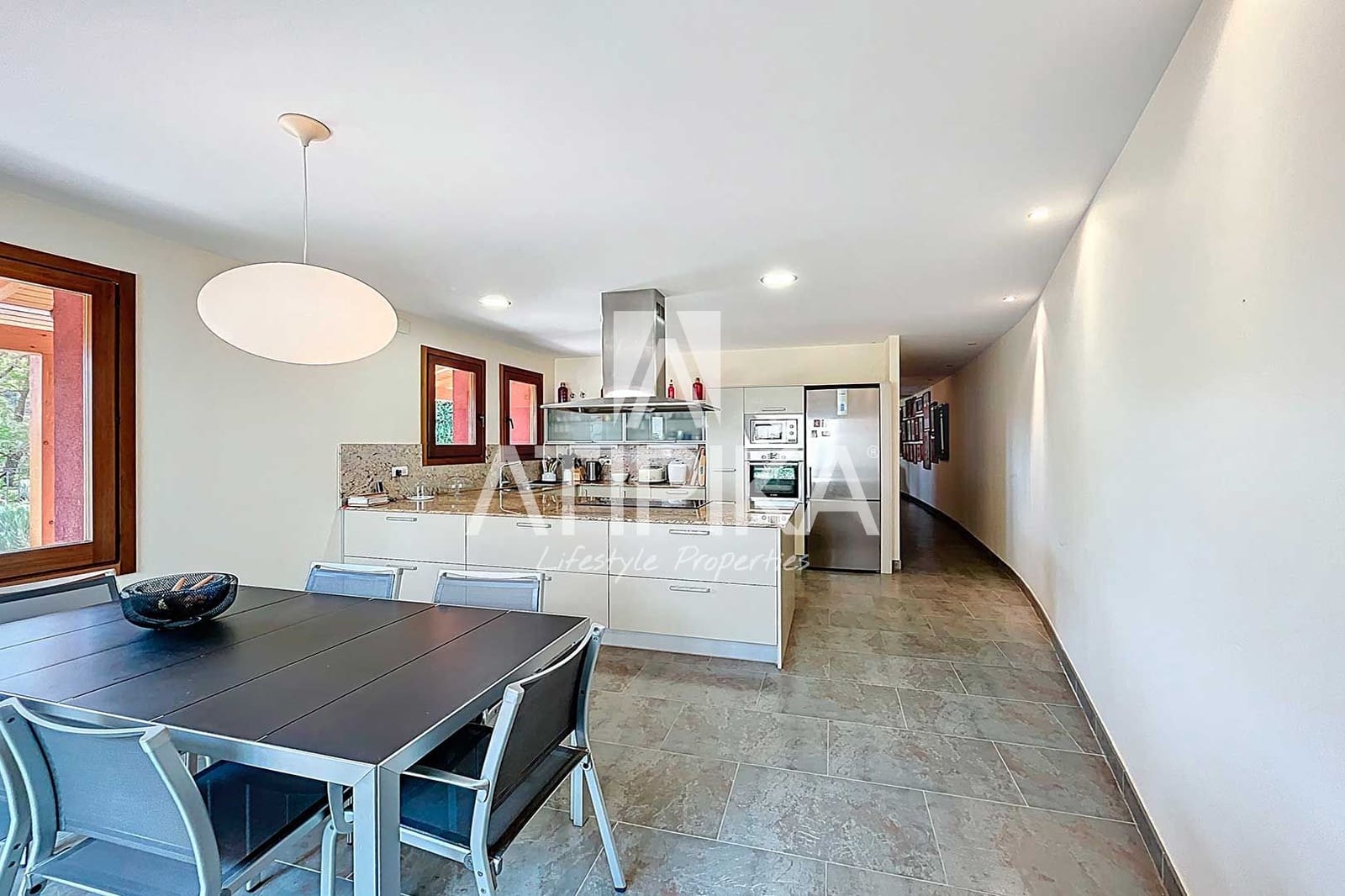 4 soverom Villa til salgs i Gallifa med svømmebasseng - € 990 000 (Ref: 9077718)