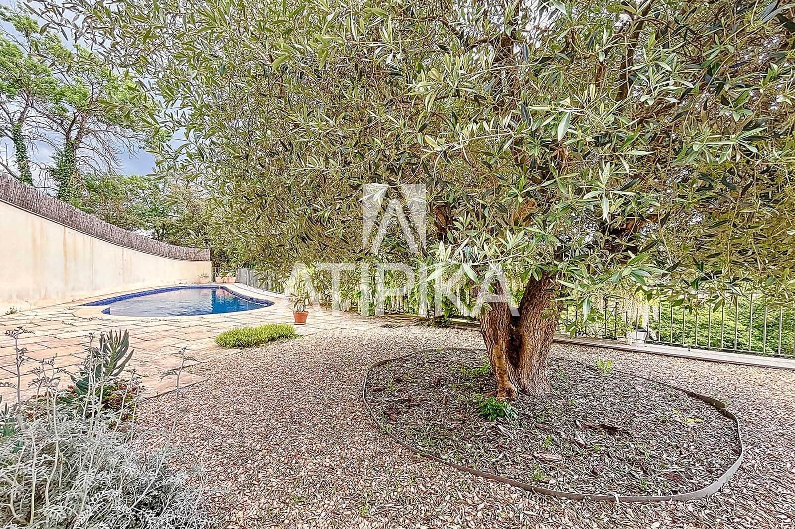 4 soverom Villa til salgs i Gallifa med svømmebasseng - € 990 000 (Ref: 9077718)