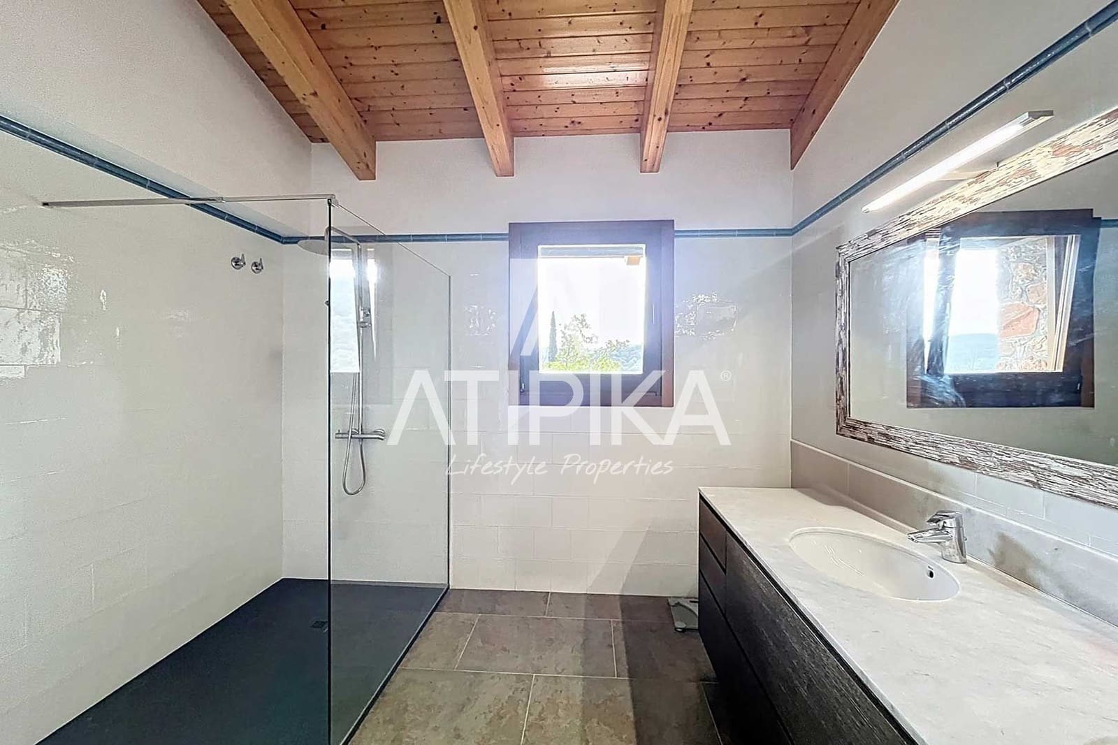 4 soverom Villa til salgs i Gallifa med svømmebasseng - € 990 000 (Ref: 9077718)