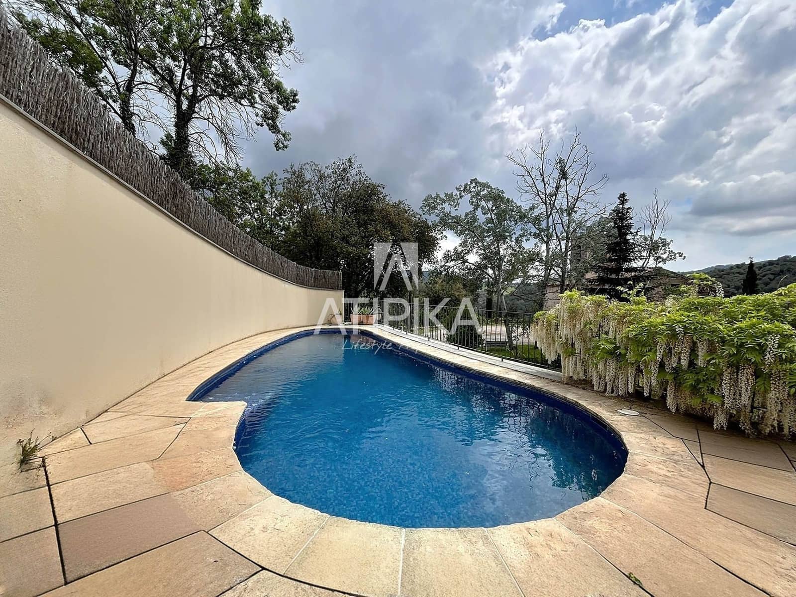 4 soverom Villa til salgs i Gallifa med svømmebasseng - € 990 000 (Ref: 9077718)