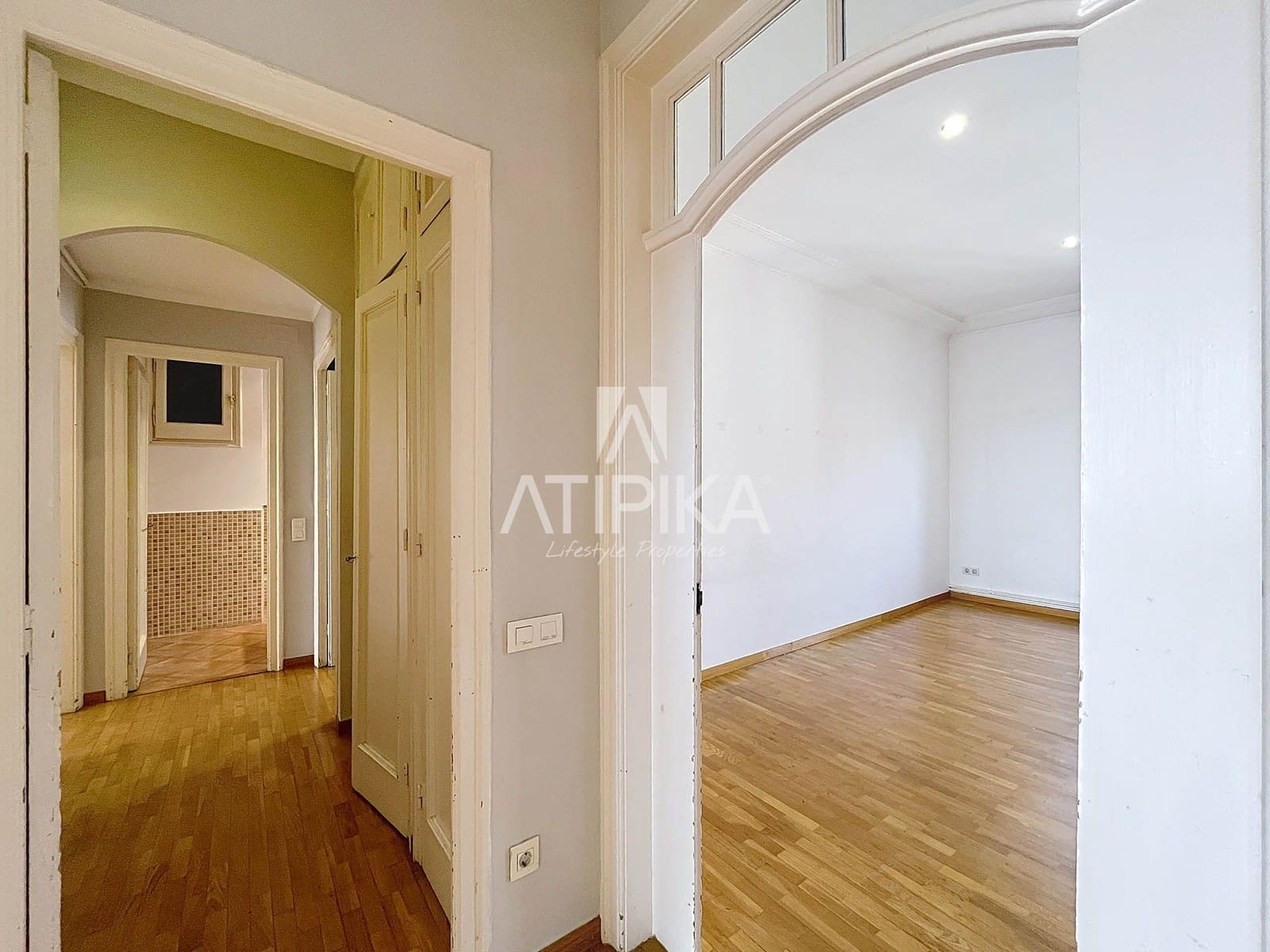 6 bedroom Apartment for sale in Barcelona city - € 1,690,000 (Ref: 9084861)
