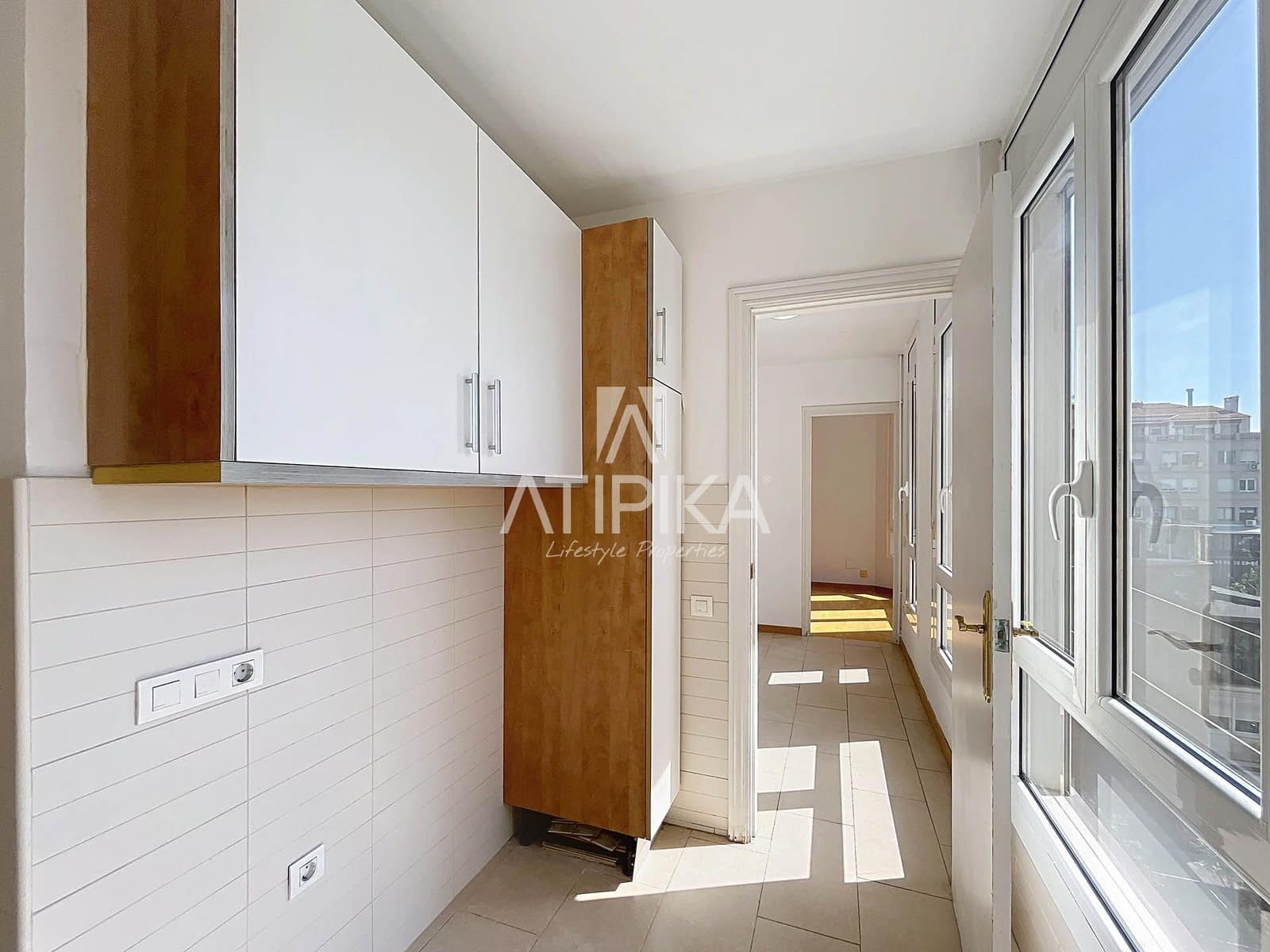 6 bedroom Apartment for sale in Barcelona city - € 1,690,000 (Ref: 9084861)