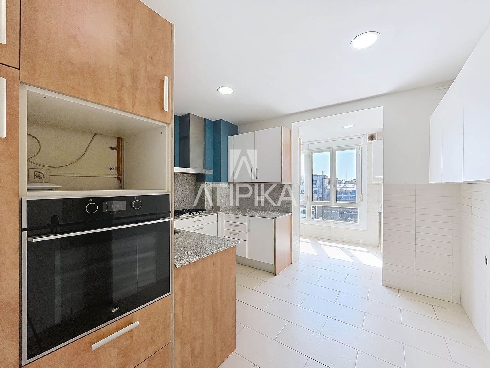 6 bedroom Apartment for sale in Barcelona city - € 1,690,000 (Ref: 9084861)