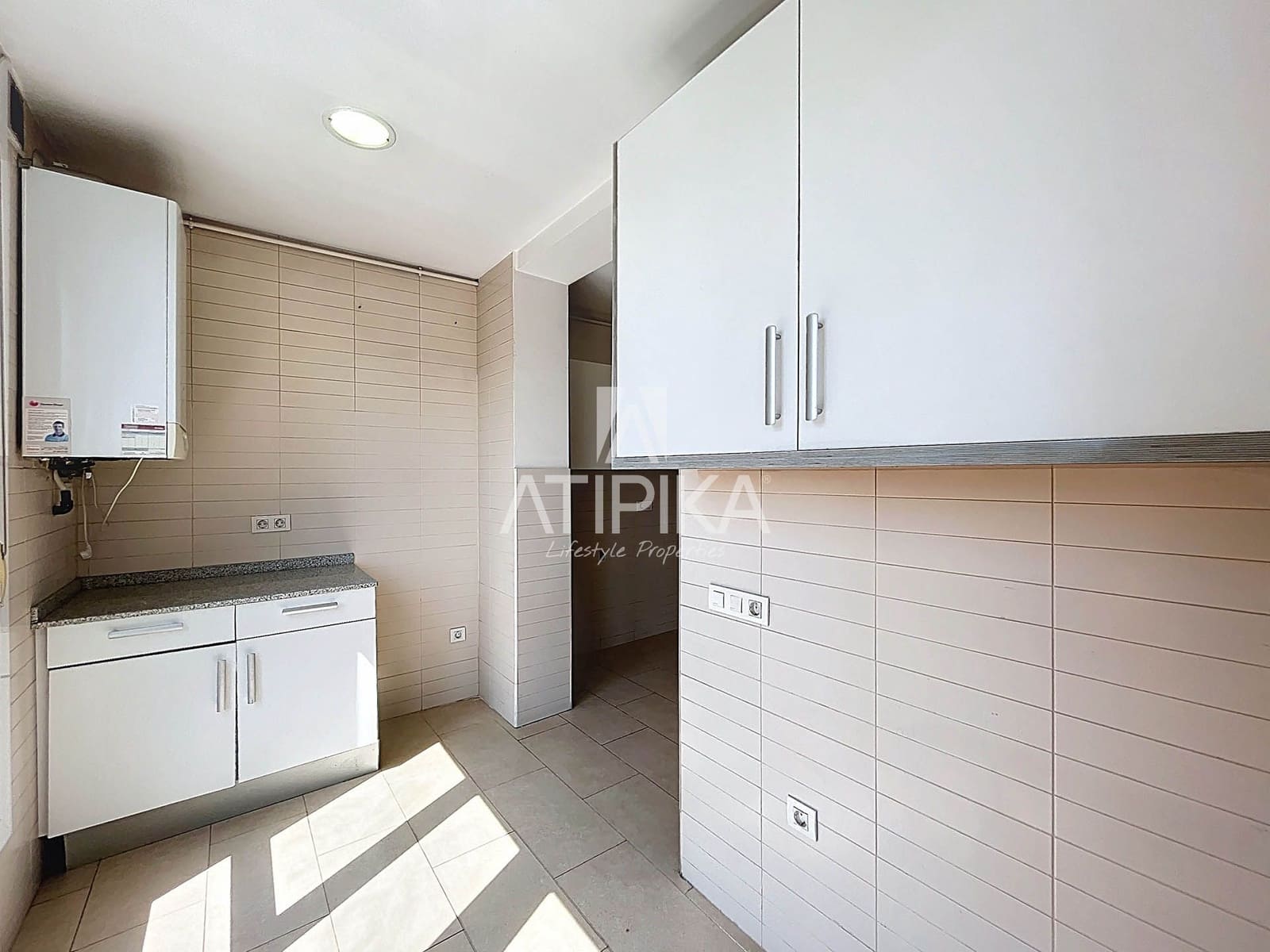 6 bedroom Apartment for sale in Barcelona city - € 1,690,000 (Ref: 9084861)