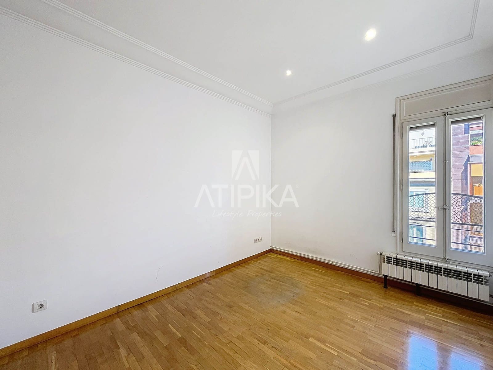 6 bedroom Apartment for sale in Barcelona city - € 1,690,000 (Ref: 9084861)