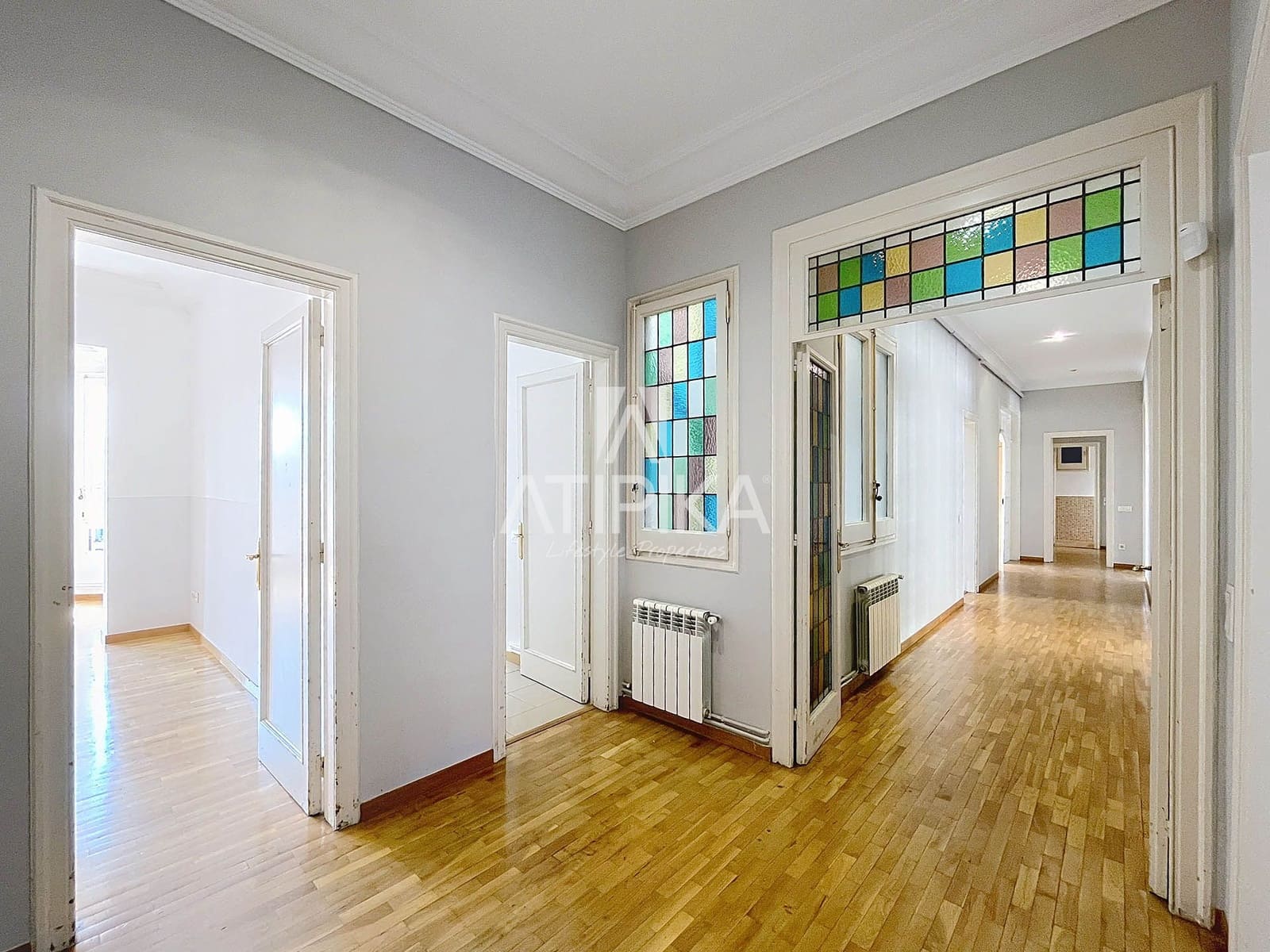 6 bedroom Apartment for sale in Barcelona city - € 1,690,000 (Ref: 9084861)