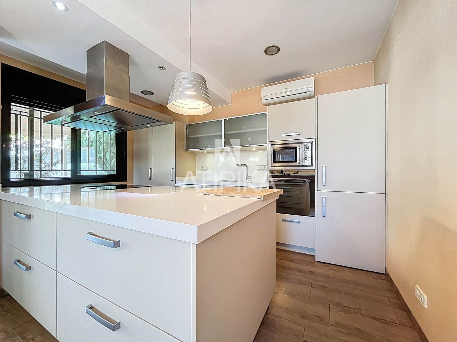 5 sypialnia Willa na sprzedaż w Castelldefels z basenem - 1 550 000 € (Ref: 9084862)