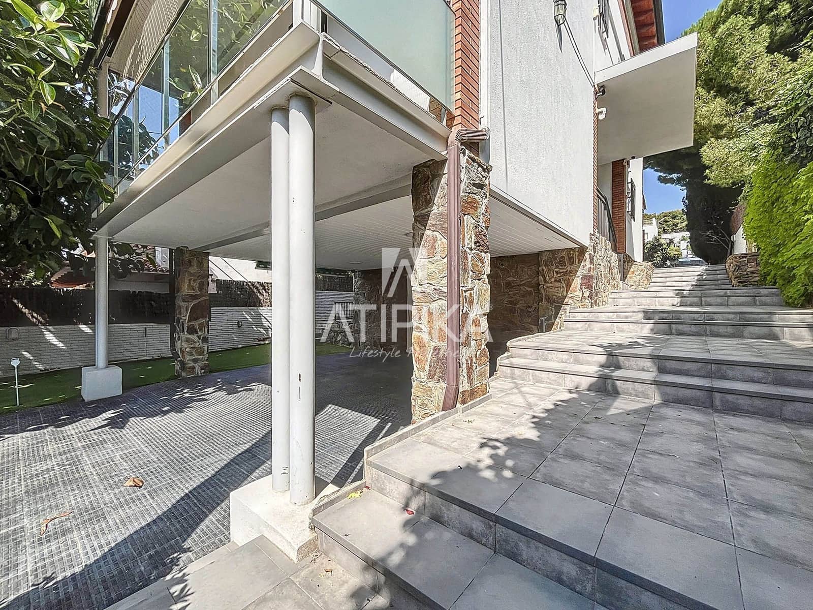 5 sypialnia Willa na sprzedaż w Castelldefels z basenem - 1 550 000 € (Ref: 9084862)