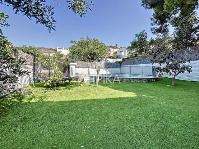 5 sypialnia Willa na sprzedaż w Castelldefels z basenem - 1 550 000 € (Ref: 9084862)