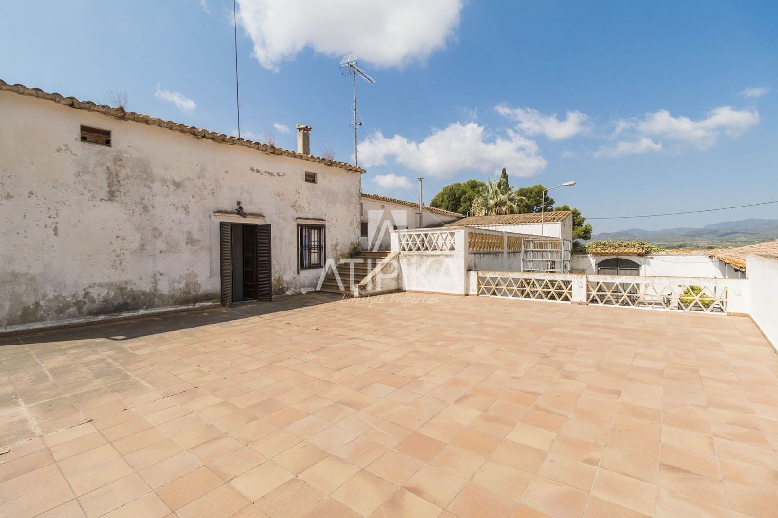 Finca/Country House for sale in Castellet i la Gornal with pool - € 1,400,000 (Ref: 9084863)