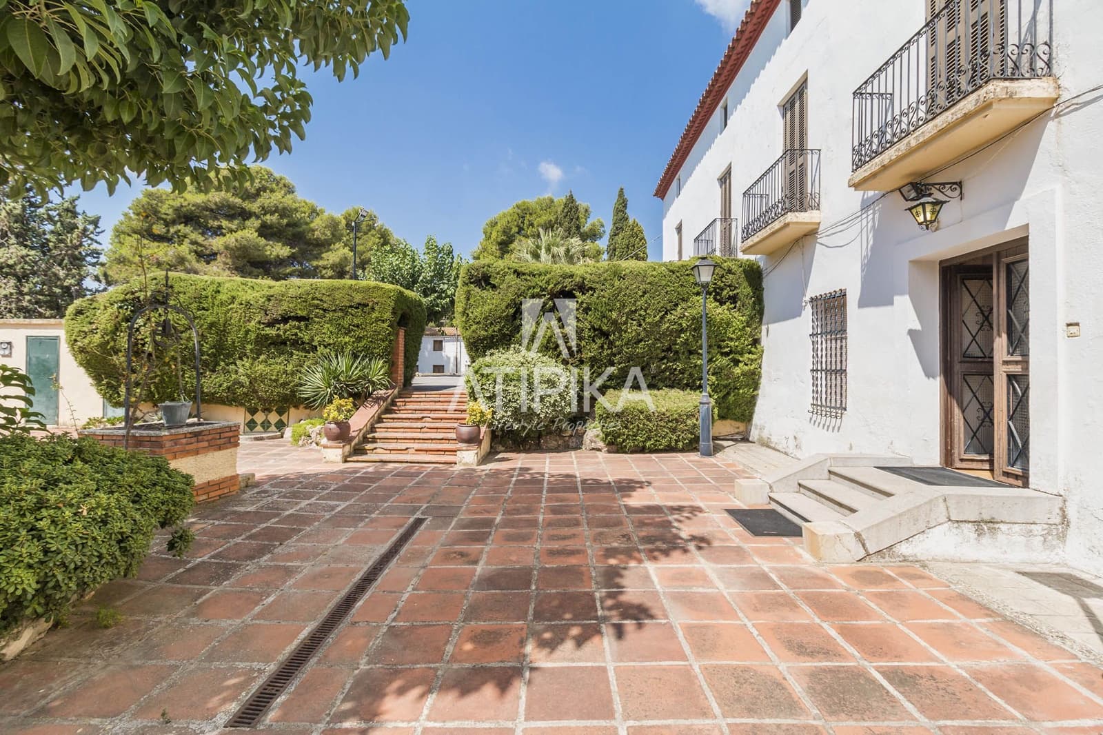 Finca/Country House for sale in Castellet i la Gornal with pool - € 1,400,000 (Ref: 9084863)