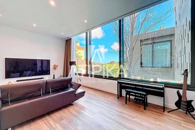 4 sypialnia Willa na sprzedaż w Alella z basenem - 2 499 000 € (Ref: 9095005)