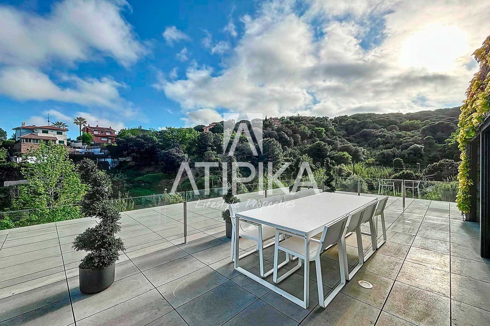 4 soveværelse Villa til salg i Alella med swimmingpool - € 2.499.000 (Ref: 9095005)