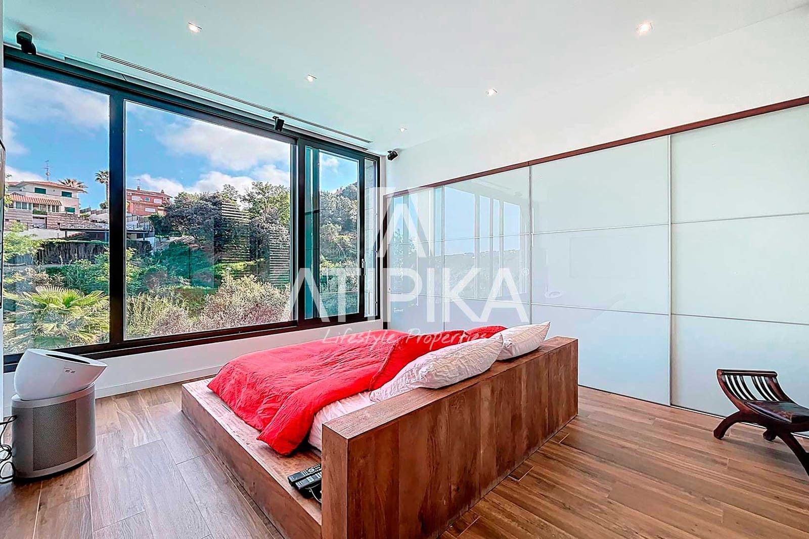 4 soveværelse Villa til salg i Alella med swimmingpool - € 2.499.000 (Ref: 9095005)