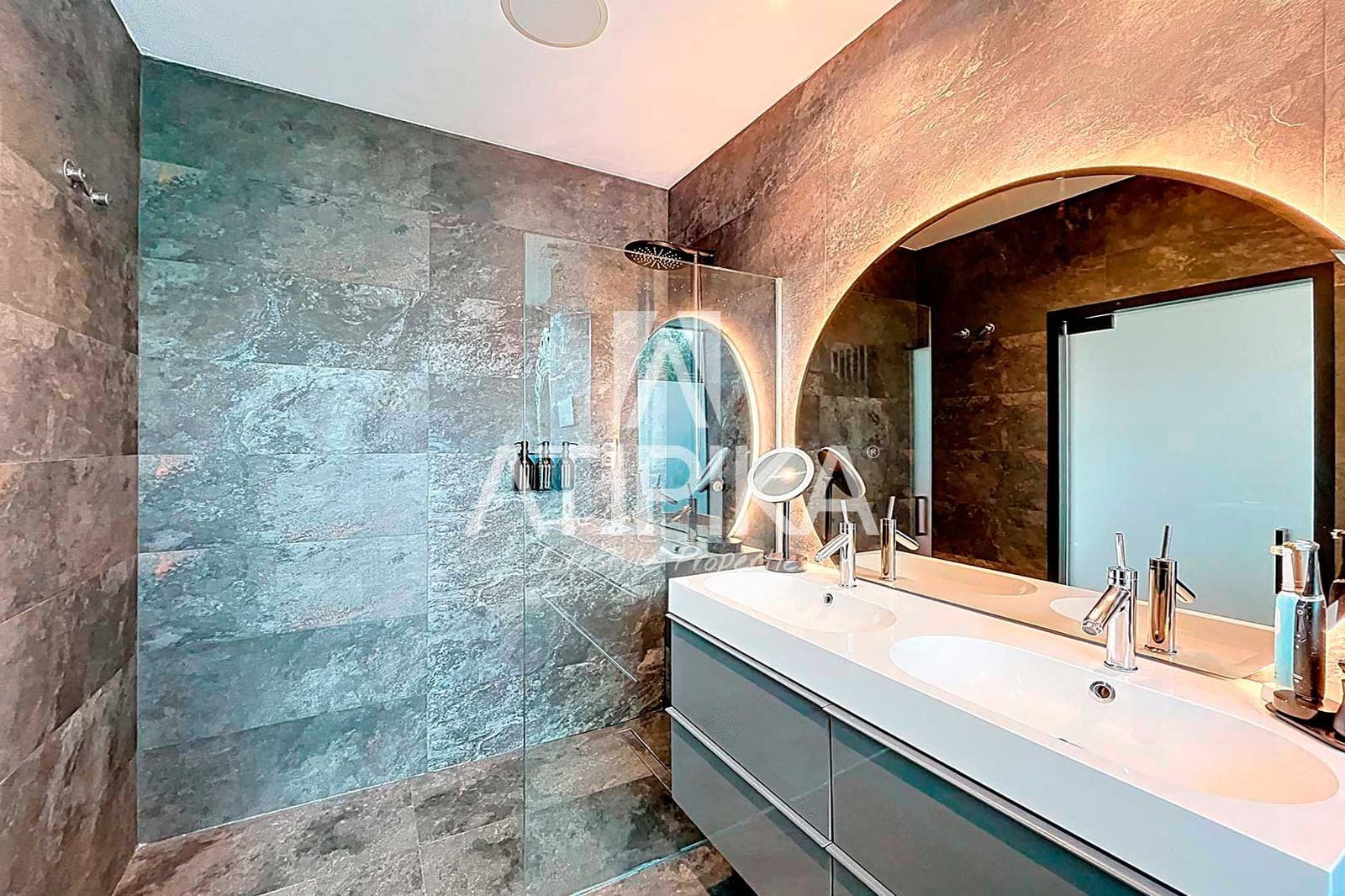 4 soveværelse Villa til salg i Alella med swimmingpool - € 2.499.000 (Ref: 9095005)