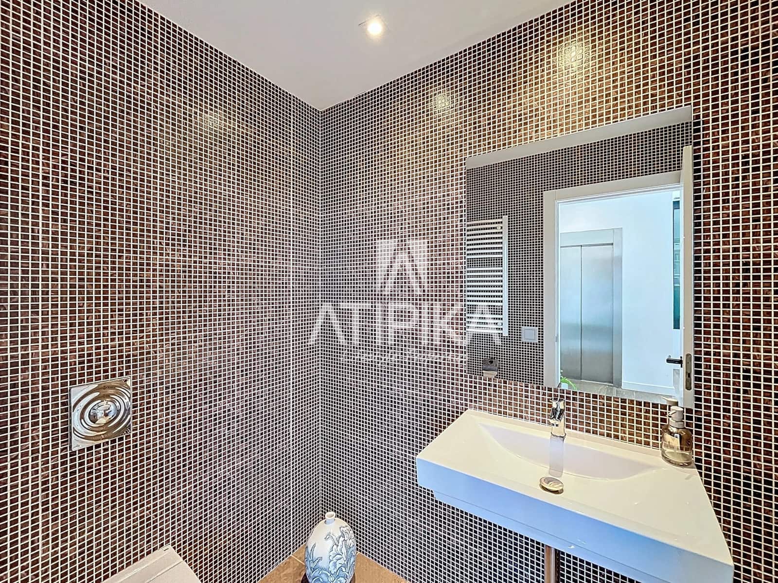 4 soveværelse Villa til salg i Alella med swimmingpool - € 2.499.000 (Ref: 9095005)