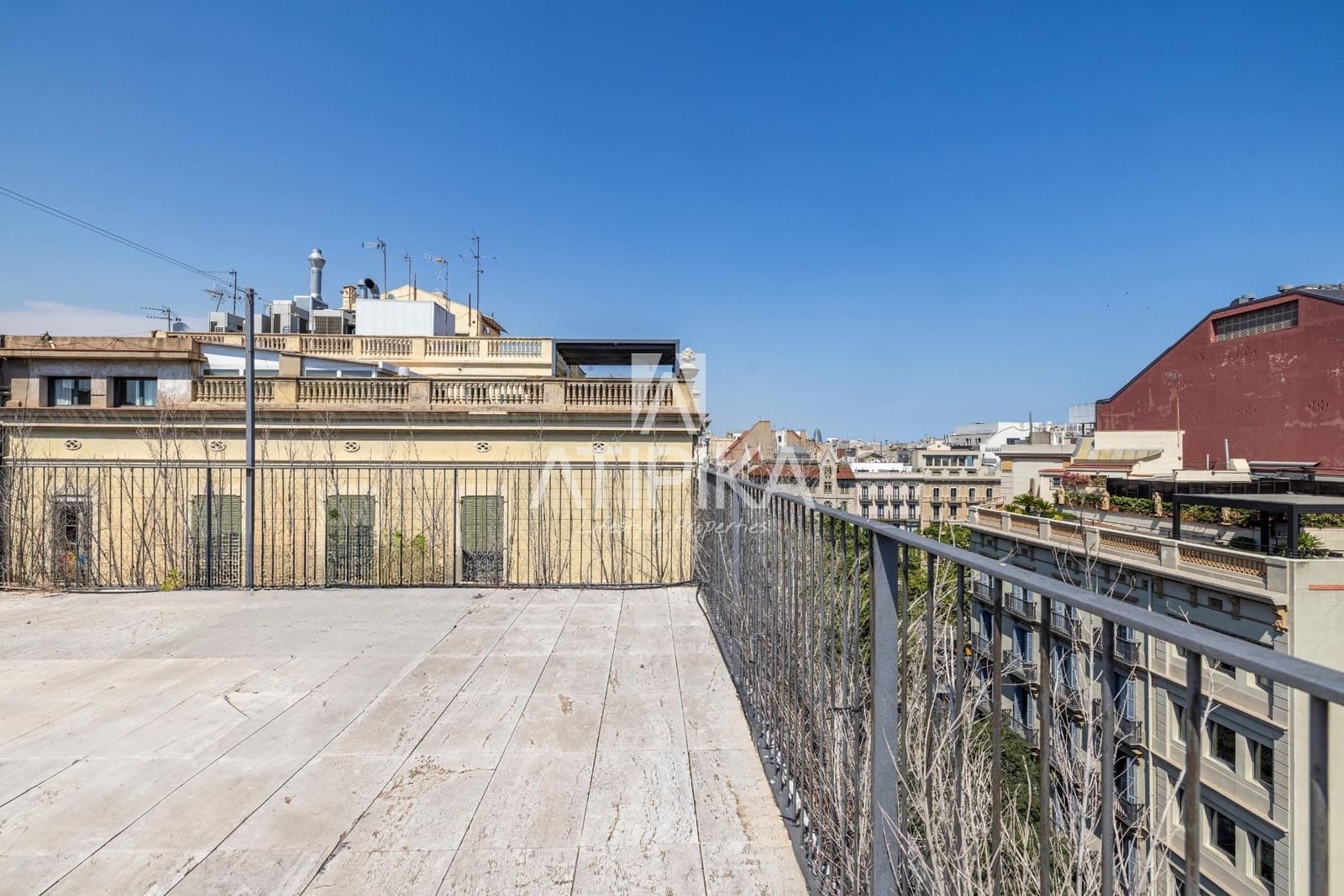 5 makuuhuone Kattohuoneisto myytävänä paikassa Barcelona kaupunki - 5 500 000 € (Ref: 9106218)