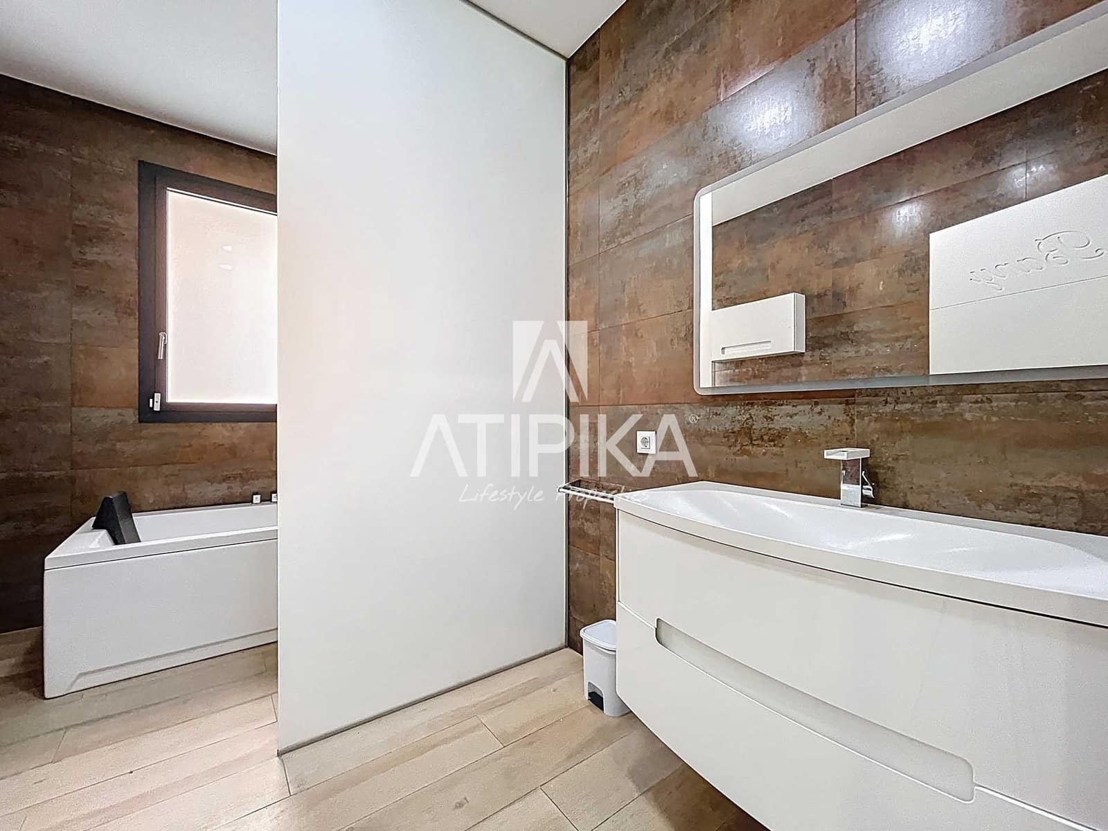 10 soverom Villa til salgs i Cubelles med svømmebasseng - € 798 000 (Ref: 9106219)