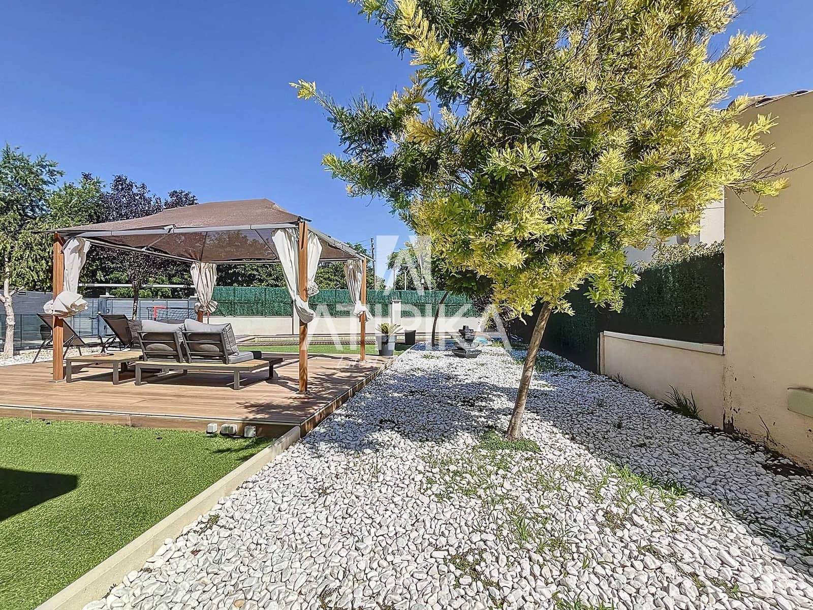 10 soverom Villa til salgs i Cubelles med svømmebasseng - € 798 000 (Ref: 9106219)