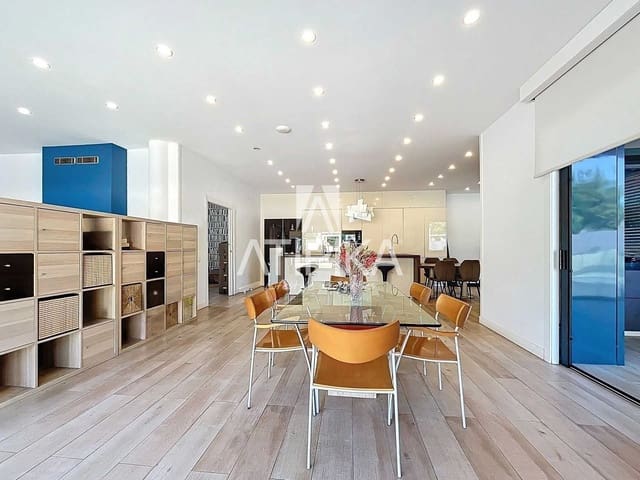 10 soverom Villa til salgs i Cubelles med svømmebasseng - € 798 000 (Ref: 9106219)