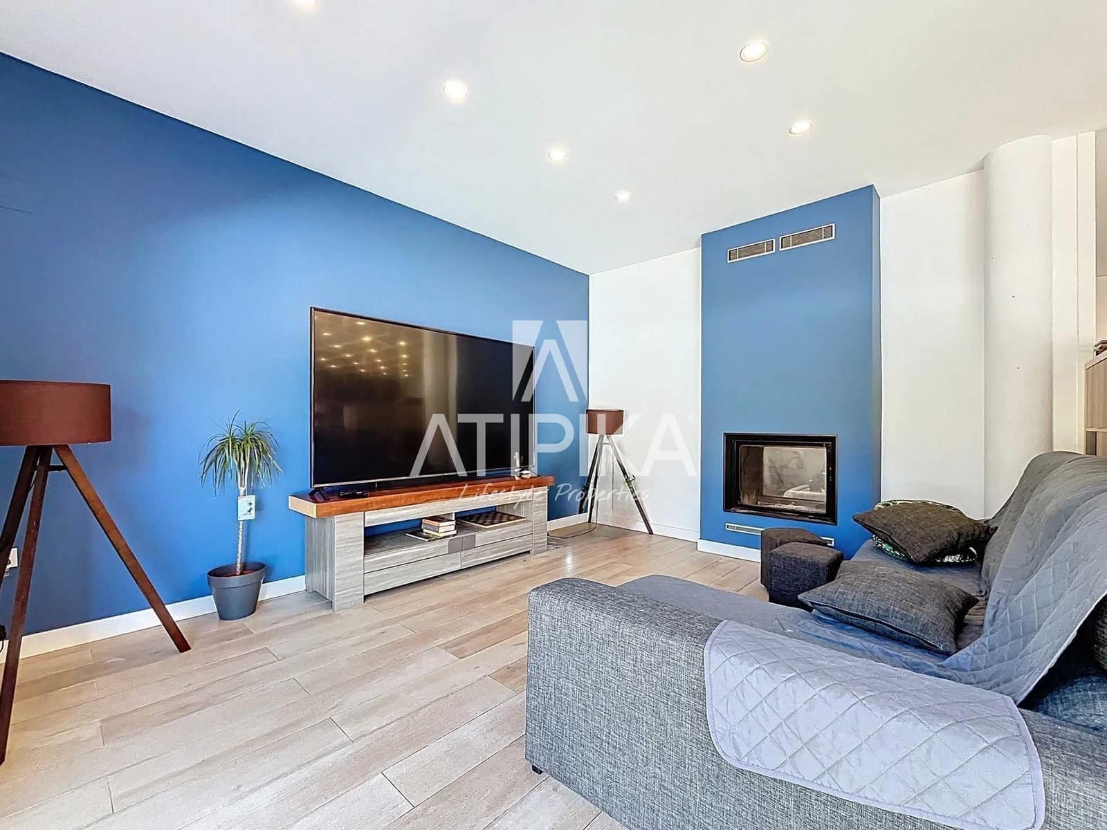 10 soverom Villa til salgs i Cubelles med svømmebasseng - € 798 000 (Ref: 9106219)