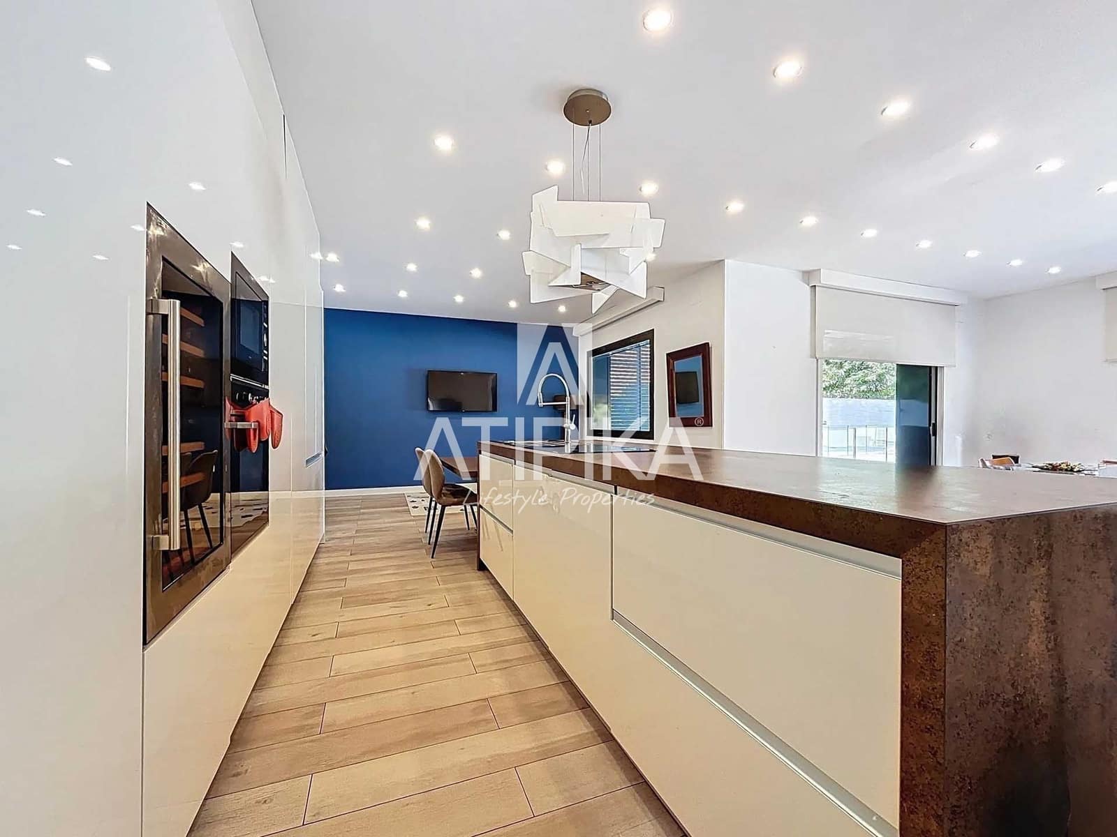 10 soverom Villa til salgs i Cubelles med svømmebasseng - € 798 000 (Ref: 9106219)