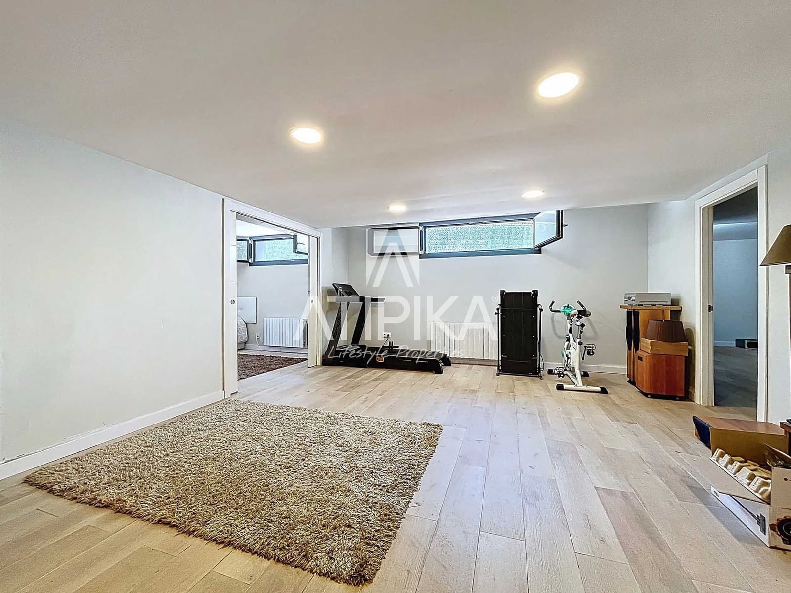 10 soverom Villa til salgs i Cubelles med svømmebasseng - € 798 000 (Ref: 9106219)