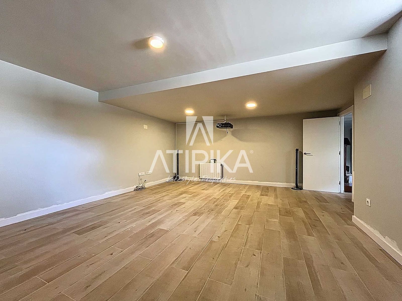 10 soverom Villa til salgs i Cubelles med svømmebasseng - € 798 000 (Ref: 9106219)