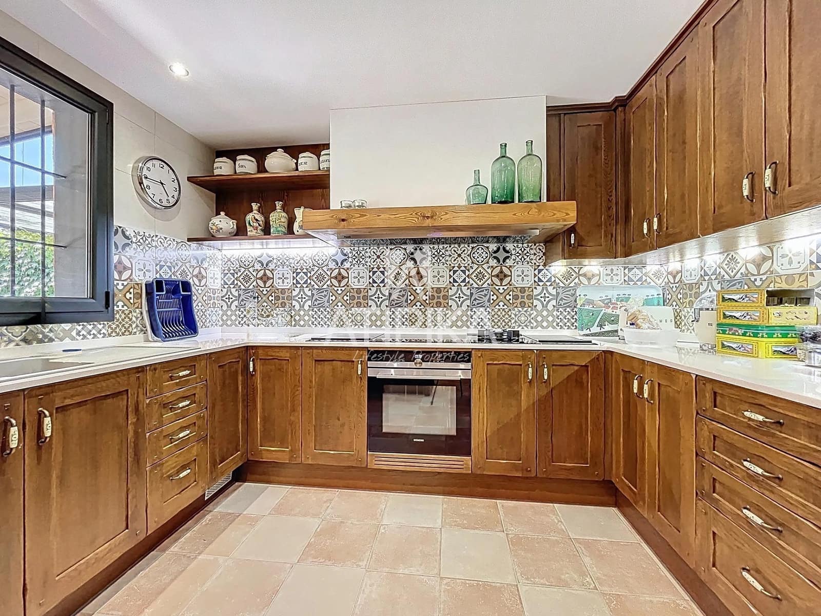 6 soveværelse Finca/Landehus til salg i La Granada med swimmingpool - € 1.690.000 (Ref: 9106220)