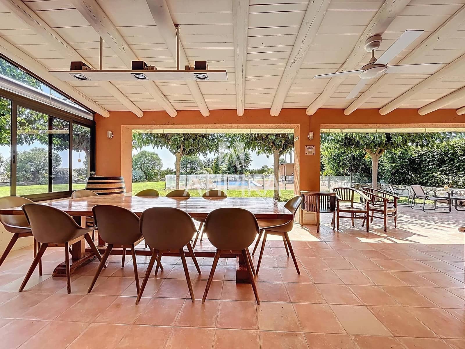 6 soveværelse Finca/Landehus til salg i La Granada med swimmingpool - € 1.690.000 (Ref: 9106220)