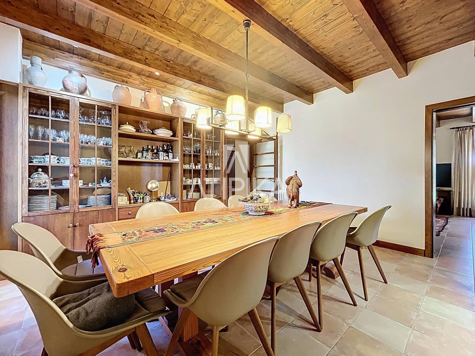 6 soveværelse Finca/Landehus til salg i La Granada med swimmingpool - € 1.690.000 (Ref: 9106220)