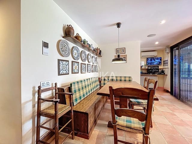 6 bedroom Finca/Country House for sale in La Granada with pool - € 1,690,000 (Ref: 9106220)